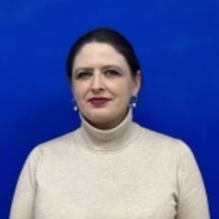 Попова Яна